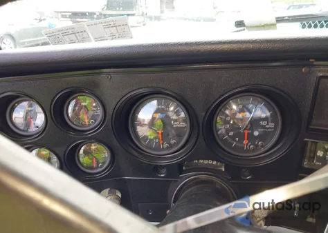 1985 Chevrolet K10 из США, поврежденный, VIN 1GCEK14H9FF397333